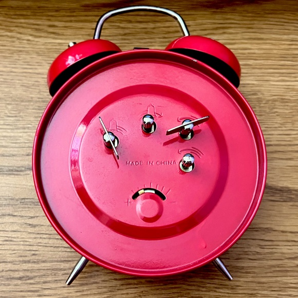 M&M’s Mr. Red Millennium Wind-Up Alarm Clock - Picture 2 of 5